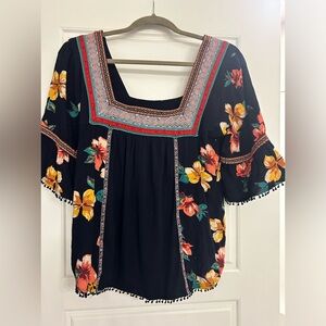 NWT NEW Anthropologie Emroidered top blouse women’s size small.